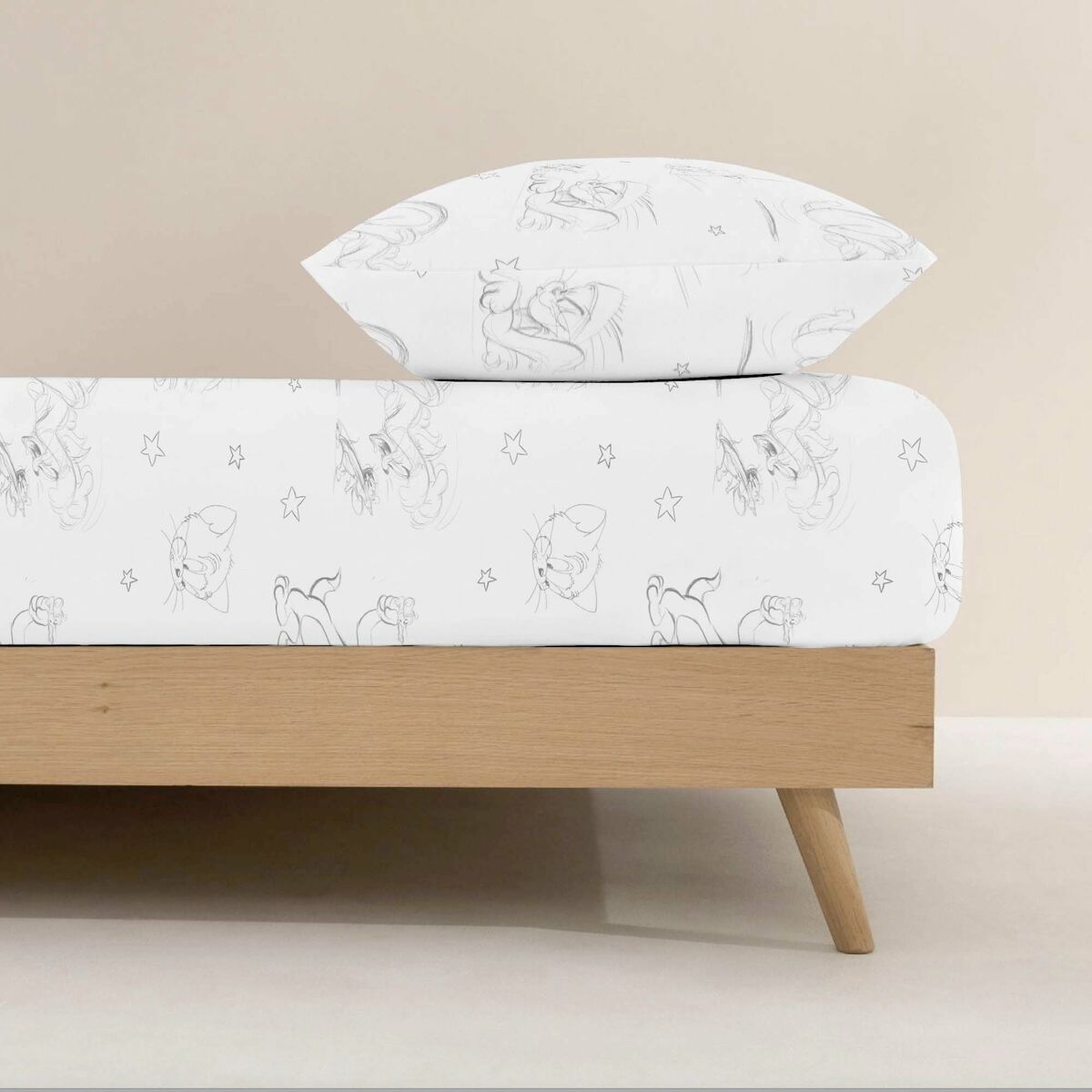 Foaie de fund montată Tom & Jerry Multicolor Pat 140